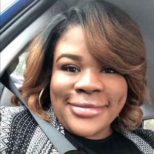 Meet your Posher, Arrika